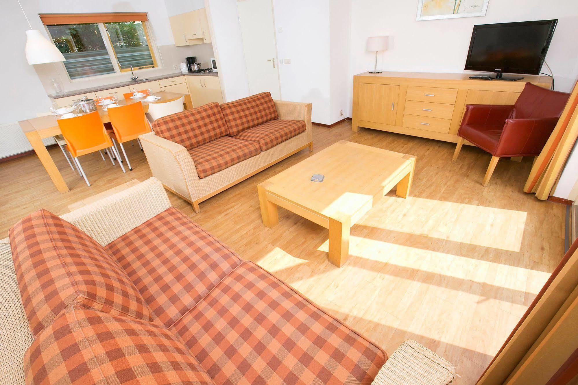 Roompot Bungalowpark ホンデルロー エクステリア 写真